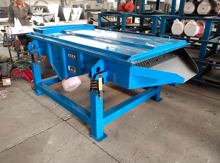 直線振動篩電機(jī)傾斜角度對篩分效果有什么影響？