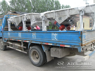 單層直線振動篩發貨 單層直線振動篩發貨